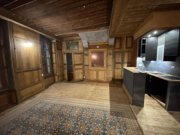 IMMEUBLE MH MONTFERRAND 300 M² 8 LOTS