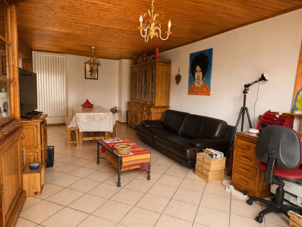 Maison de bourg avec terrasse et vue dégagée – Beaumont (63110)