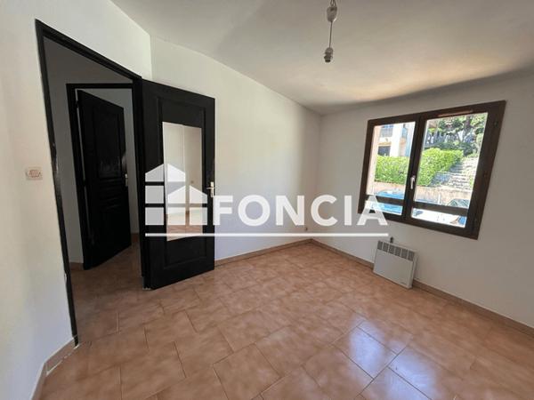 Location Maison 4 pièces 70.03 m² - CHEMIN DE LA CROTADE Carqueiranne 83320