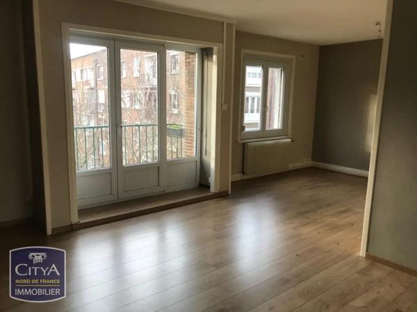 Appartement à louer 2 pièces 62.2m² La Madeleine (59110)