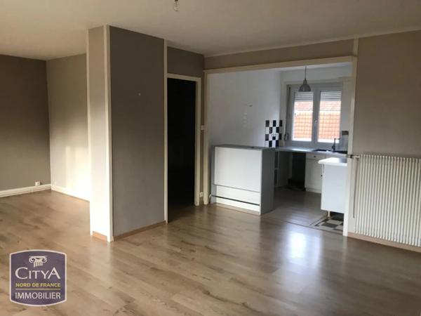 Appartement à louer 2 pièces 62.2m² La Madeleine (59110)
