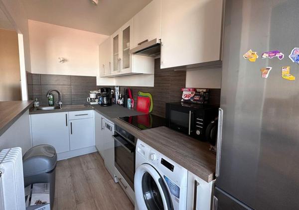 Studio refait à neuf avec une vue panoramique