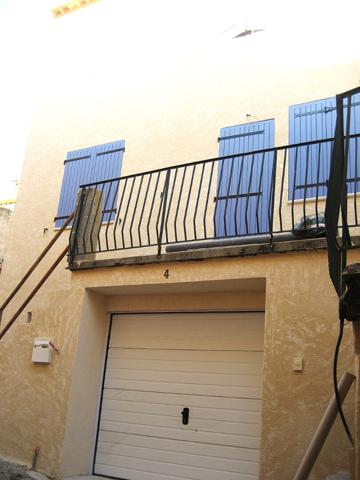 Maison de village avec garage à GREOUX LES BAINS