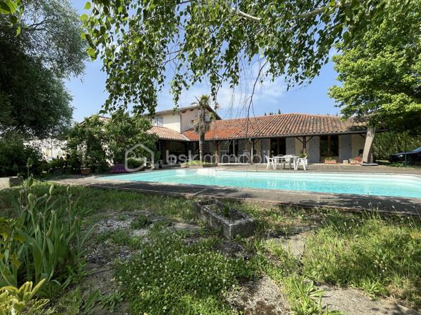 Maison traditionnelle de 270 m²