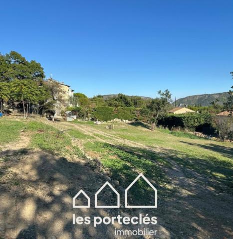 Magnifique terrain plat d'environ 1000m²