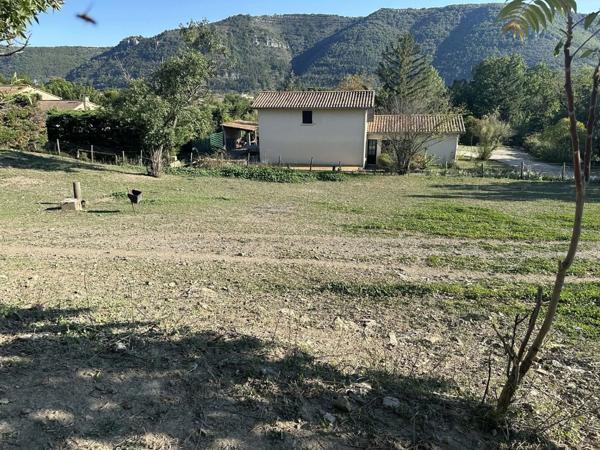 Magnifique terrain plat d'environ 1000m²