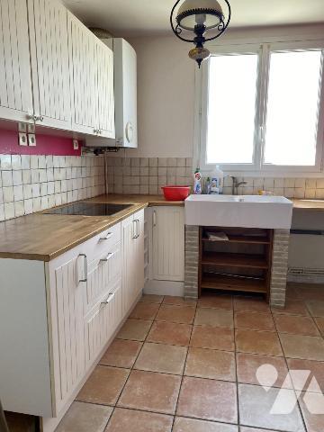 BREST, KERGOAT, appartement spacieux et lumineux, deux chambres possiblité d'une 3ème et garage