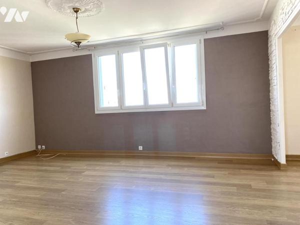 BREST, KERGOAT, appartement spacieux et lumineux, deux chambres possiblité d'une 3ème et garage