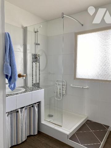 BREST, KERGOAT, appartement spacieux et lumineux, deux chambres possiblité d'une 3ème et garage