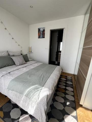 Appartement à louer 1 100 € CC Colombes 2 p 41 m² DPE D
