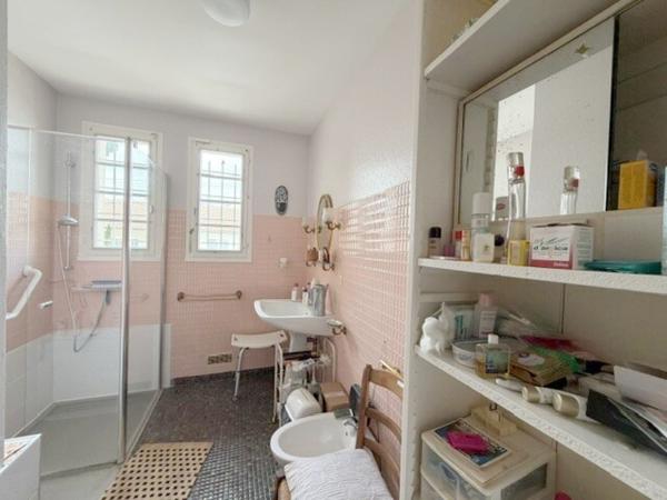 Maison 7 pièce(s) 5 chambre(s) 164 m²