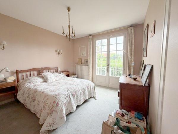 Maison 7 pièce(s) 5 chambre(s) 164 m²