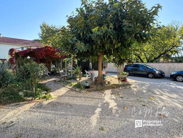Maison  2 chambres et un T2 - LAPALUD