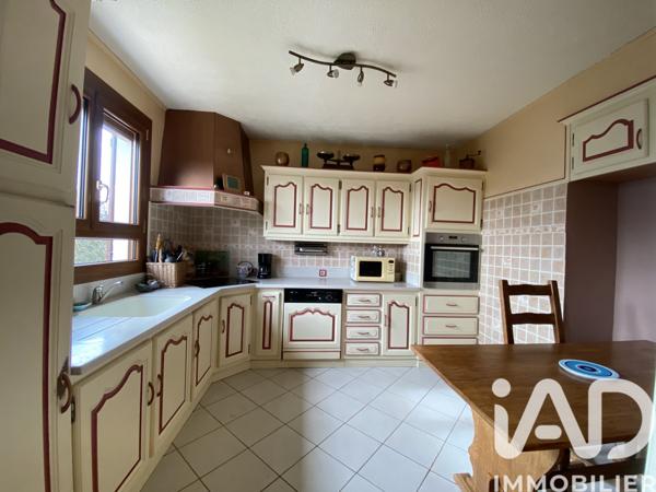 Maison à vendre 6 pièces 123 m² Nogent-le-Roi