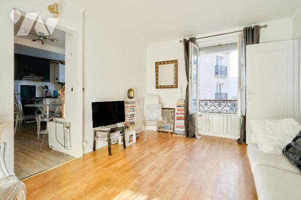 Au pied du métro Saint-Mandé, charmant 2/3 pièces