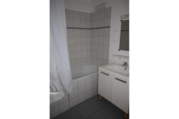 A LOUER : T3 à LILLE • Rue du Sec Arembault - LILLE-CENTRE • 935 € CC • Réf. 51-22