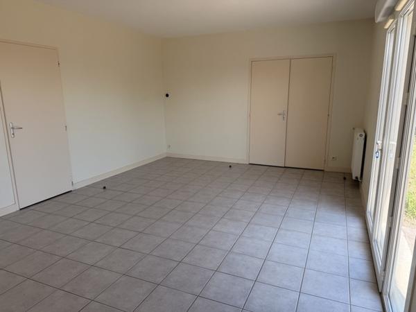 Maison à vendre 276 120 € Saint-Vivien 4 p 90 m² DPE C