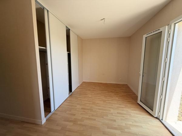 Maison à vendre 276 120 € Saint-Vivien 4 p 90 m² DPE C