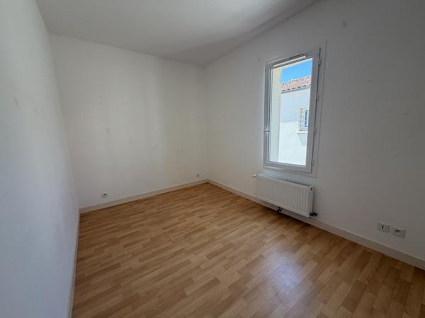 Maison à vendre 276 120 € Saint-Vivien 4 p 90 m² DPE C