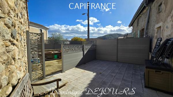 Ardèche - Vallée de l’Eyrieux à St Fortunat - Charmante maison de village - Garage - Bels espaces extérieurs.