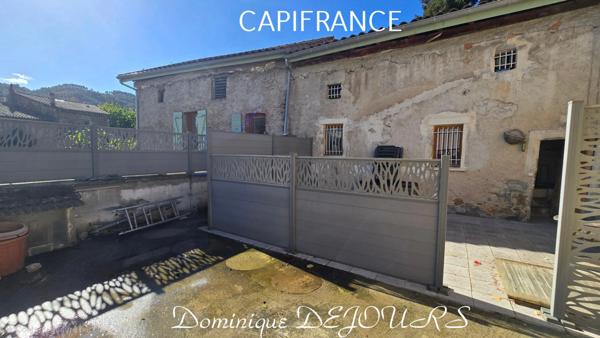 Ardèche - Vallée de l’Eyrieux à St Fortunat - Charmante maison de village - Garage - Bels espaces extérieurs.