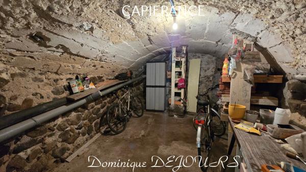 Ardèche - Vallée de l’Eyrieux à St Fortunat - Charmante maison de village - Garage - Bels espaces extérieurs.