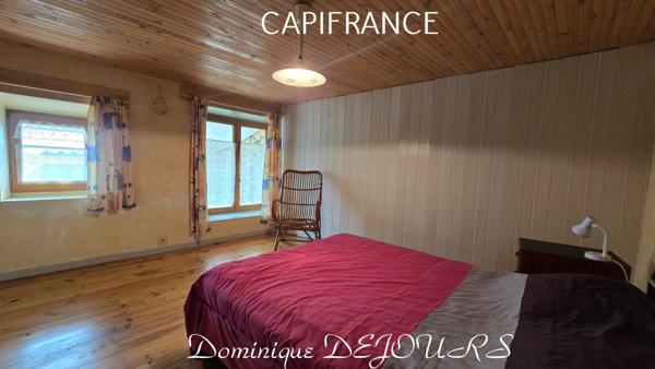 Ardèche - Vallée de l’Eyrieux à St Fortunat - Charmante maison de village - Garage - Bels espaces extérieurs.