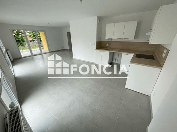 Location Appartement 3 pièces 74.6 m² - 550 ROUTE DE LA GARE Beligneux 01360