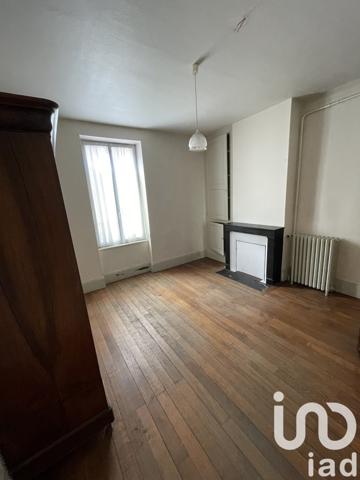 Maison de ville 11 pièces de 210 m² à Moulins (03000)