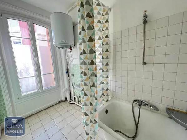 Appartement à louer 3 pièces 66.79m²