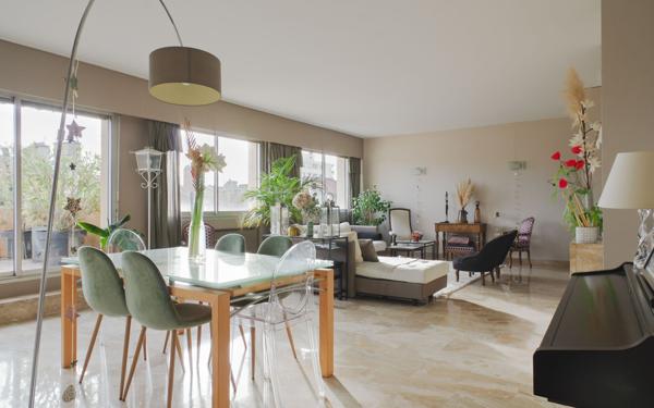 Appartement à vendre    5 pièces • 122,01 m2 Lyon 6