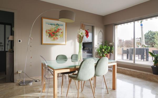 Appartement à vendre    5 pièces • 122,01 m2 Lyon 6