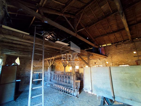 Ancien corps de ferme à rénové BLANZAY