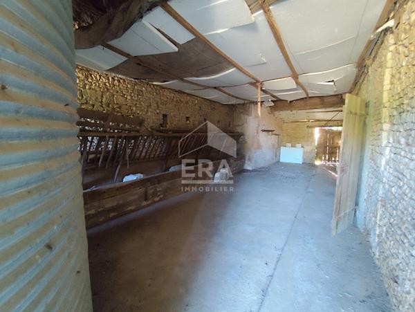 Ancien corps de ferme à rénové BLANZAY