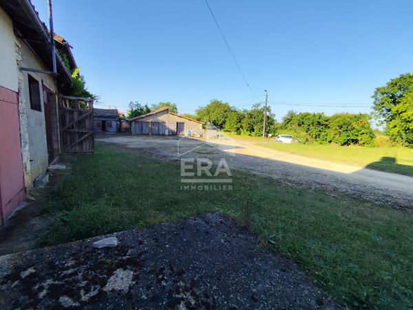 Ancien corps de ferme à rénové BLANZAY