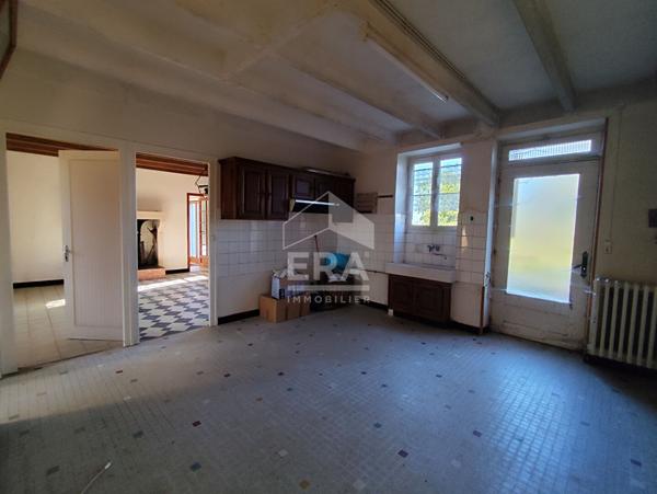 Ancien corps de ferme à rénové BLANZAY