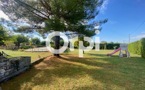 Maison à vendre    5 pièces •  Barjac