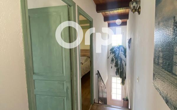 Maison à vendre    5 pièces •  Barjac