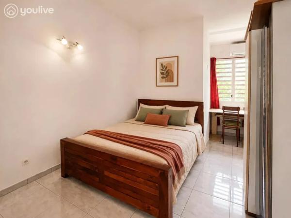 Proche CHU– Villa+ Bungalow 283 m²-piscine -Jardin- Fort-de-France