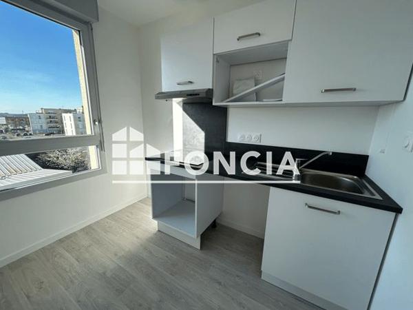 Location Appartement 3 pièces 66.9 m² - 4 RUE JEAN JAURES Colombelles 14460