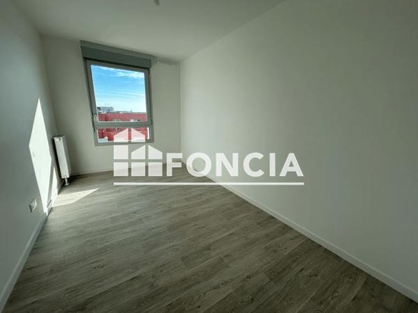 Location Appartement 3 pièces 66.9 m² - 4 RUE JEAN JAURES Colombelles 14460