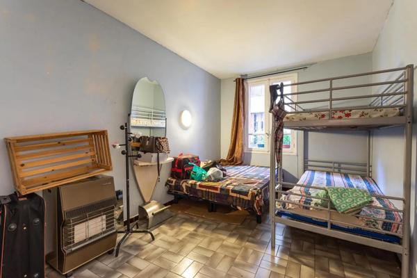 Immeuble à vendre 205m²