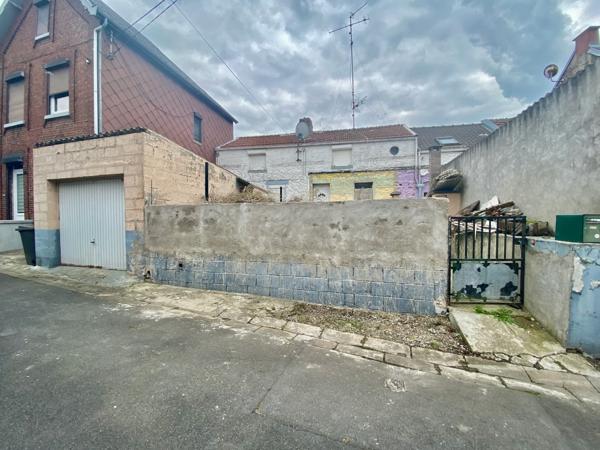 Idéal pour investisseurs, premier achat ou projet de rénovation.