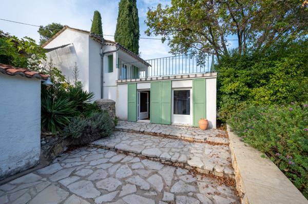 Saint-Cézaire-sur-Siagne (06530) VUE PANORAMIQUE & CHARME AUTHENTIQUE – SAINT-CÉZAIRE-SUR-SIAGNE