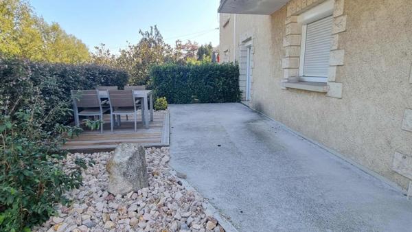 BRIVE - GRANDE MAISON COMPOSEE DE 2 LOGEMENTS