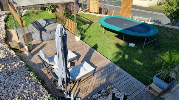 BRIVE - GRANDE MAISON COMPOSEE DE 2 LOGEMENTS