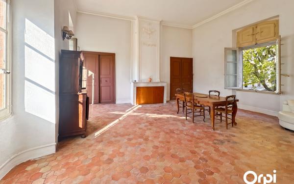 Maison à vendre    7 pièces • 197,96 m2 Le Luc