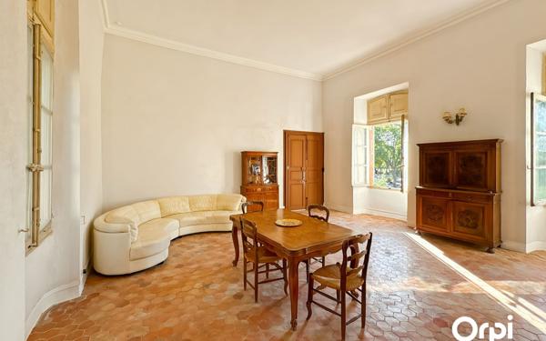 Maison à vendre    7 pièces • 197,96 m2 Le Luc