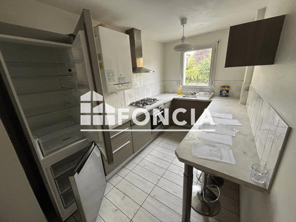 Location Appartement meublé 4 pièces 76.8 m² - RESIDENCE LES CAILLONS Poitiers 86000