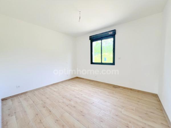 Maison neuve à vendre 5 pièces 109 m² habitables VILLEFRANCHE SUR CHER (41) sous garantie décennale, à proximité du centre ville à 10min de Romorantin et de l'axe autoroutier A85